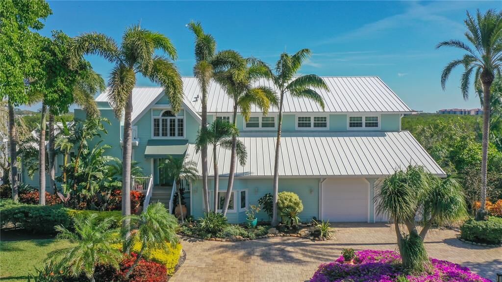 Property Photo:  5212 Siesta Cove Drive  FL 34242 