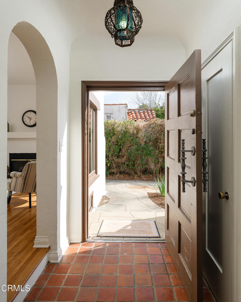 Property Photo: 615 11th Street CA 90402