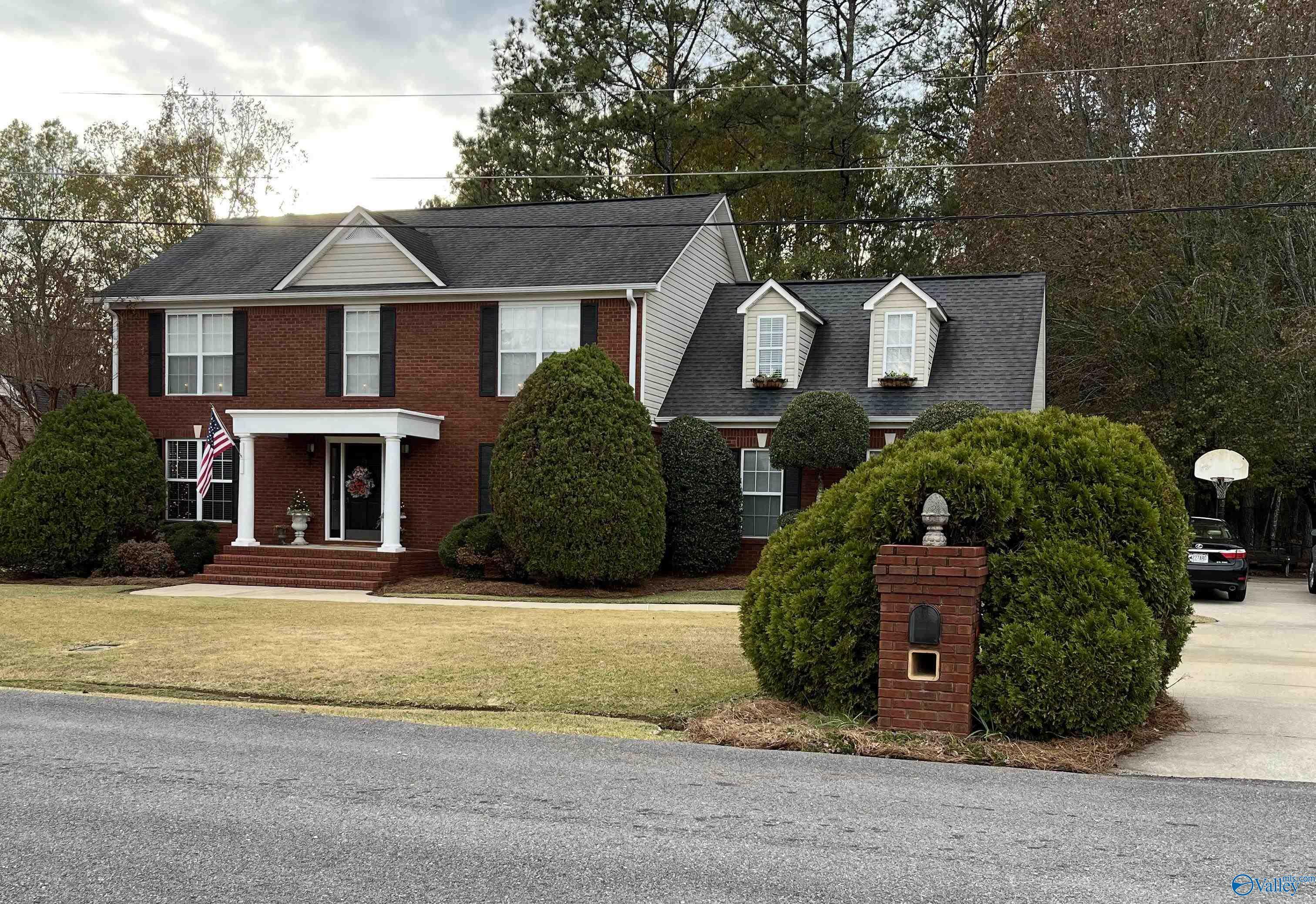 212 Cumberland Lane  Rainbow City AL 35906 photo