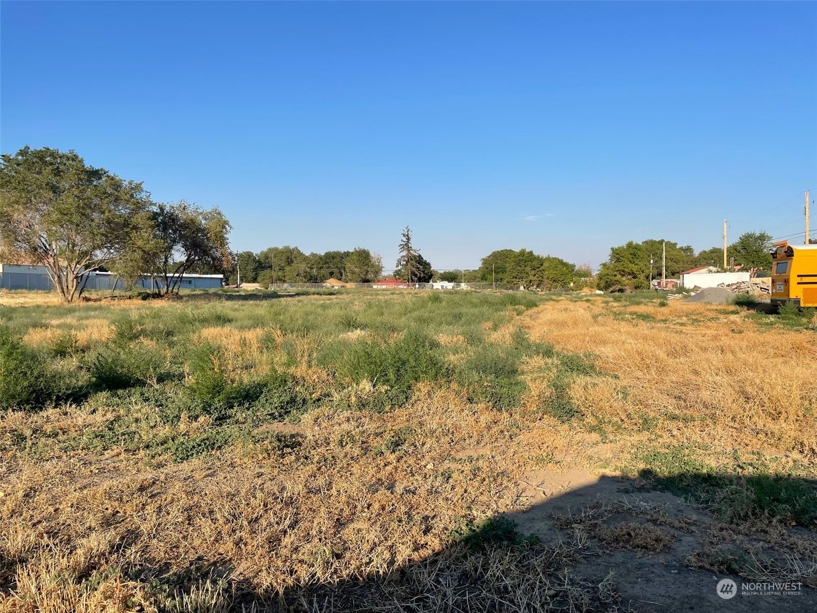 Property Photo: 240 SE 4th Avenue WA 98851