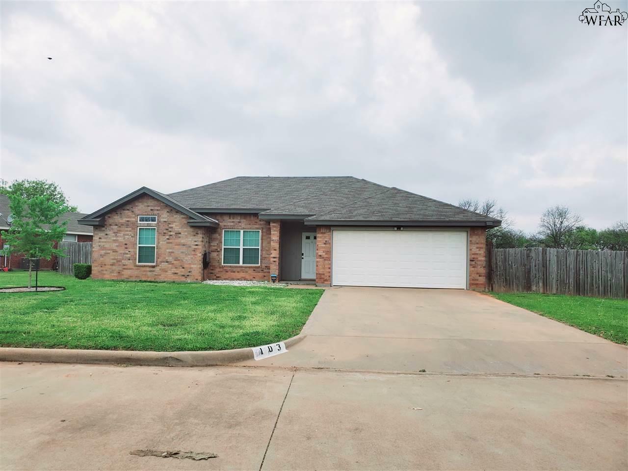Property Photo: 103 Garrett Street TX 76354