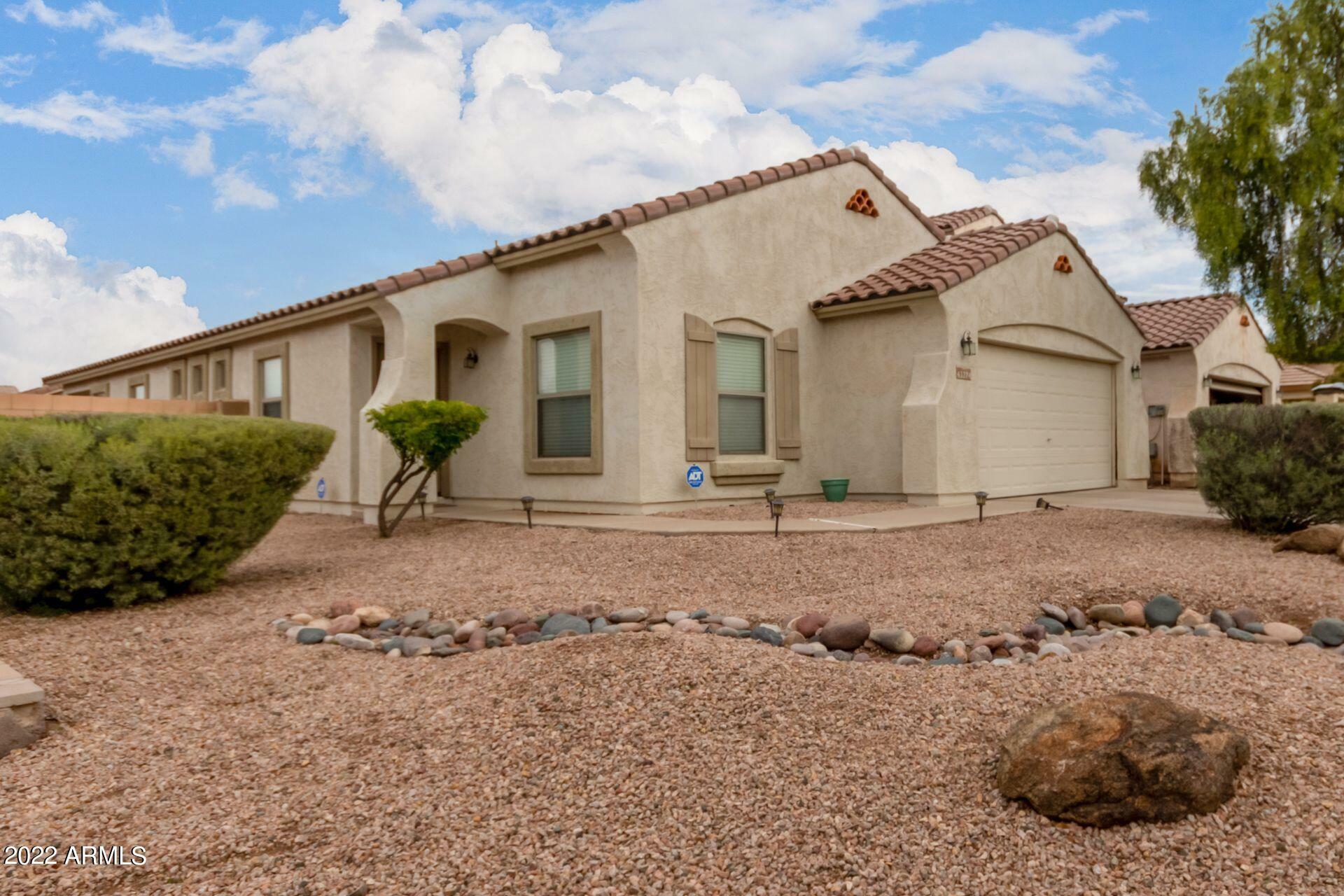 Property Photo:  43274 W Cowpath Road  AZ 85138 