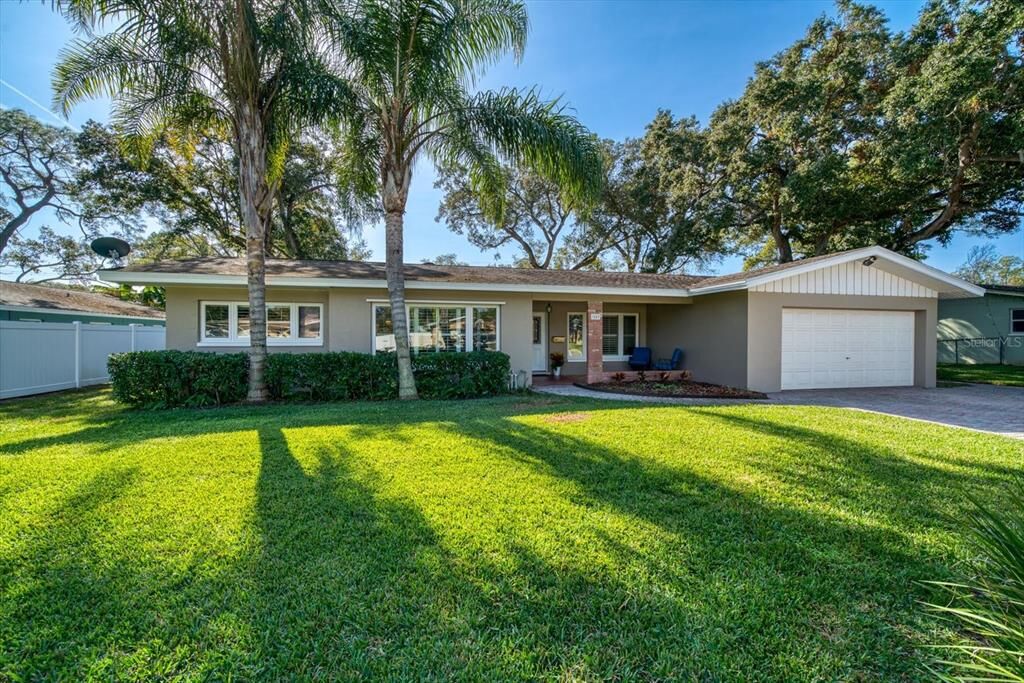 Property Photo: 1849 Oak Park Drive S FL 33764