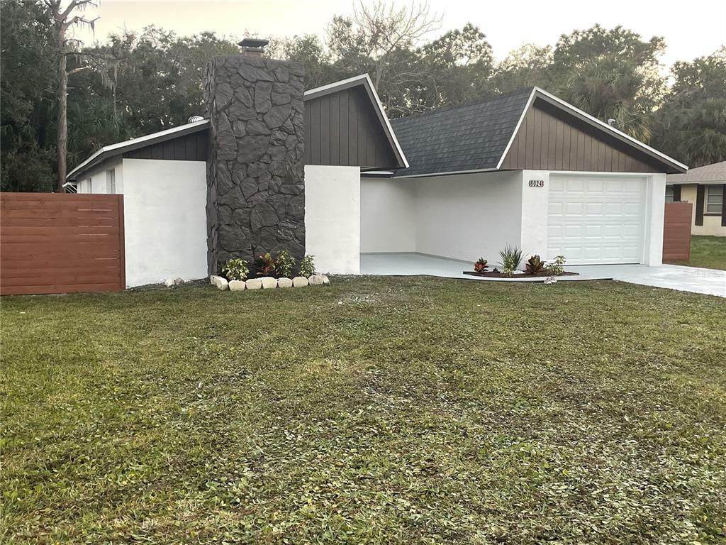 Property Photo:  8024 Gulf Way  FL 34667 