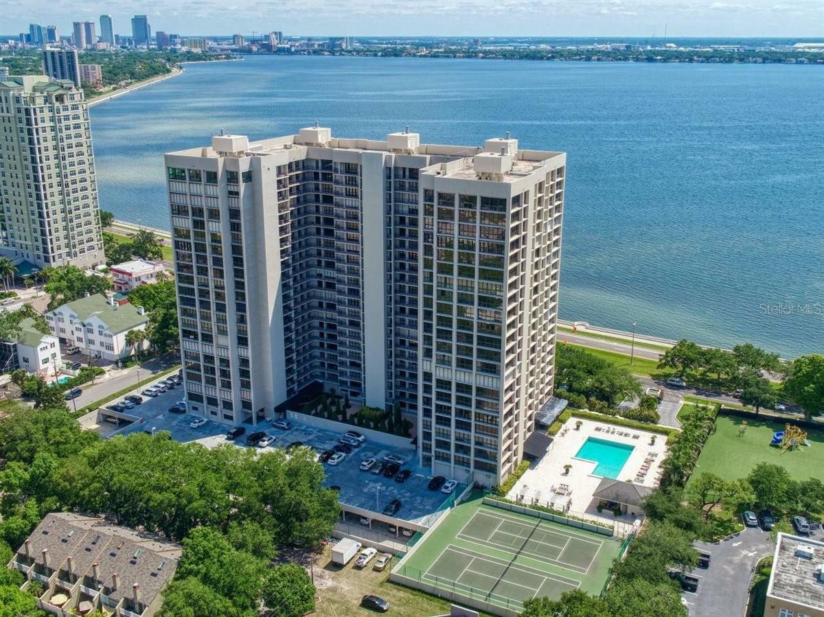 Property Photo:  3301 Bayshore Boulevard 802E  FL 33629 