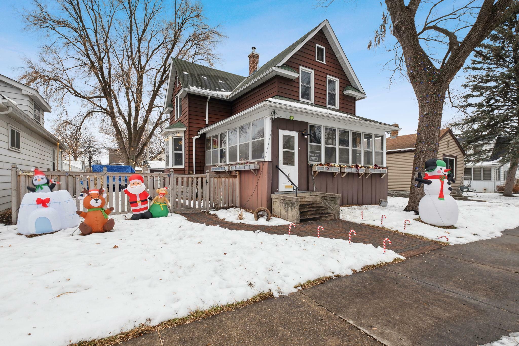 Property Photo: 393 Arbor Street MN 55102