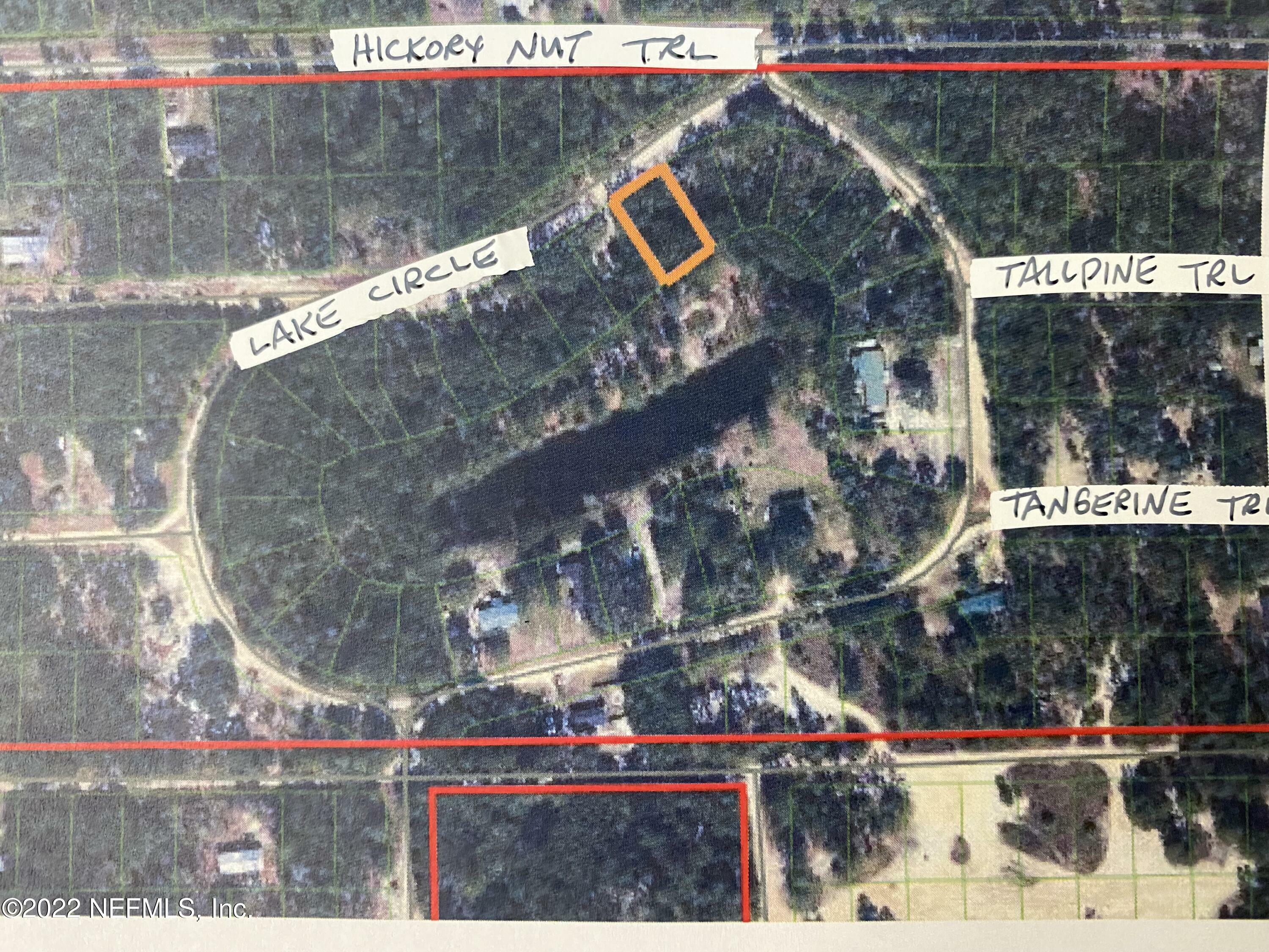 Property Photo: 104 Lake Circle FL 32189