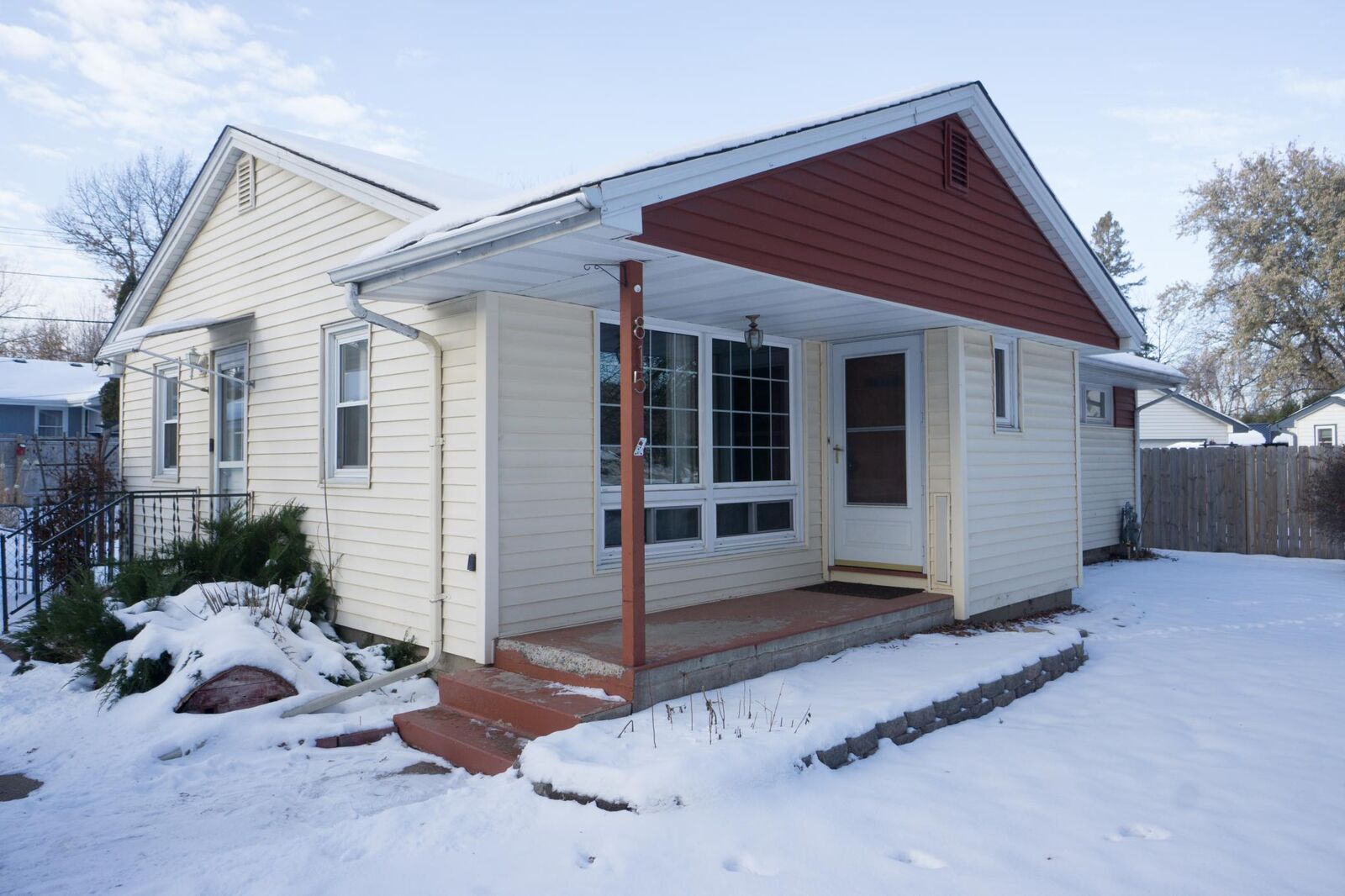 Property Photo:  815 Bartelmy Lane N  MN 55119 