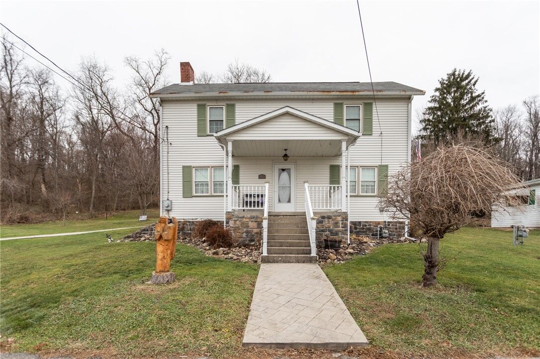 Property Photo:  501 2nd St  PA 15486 