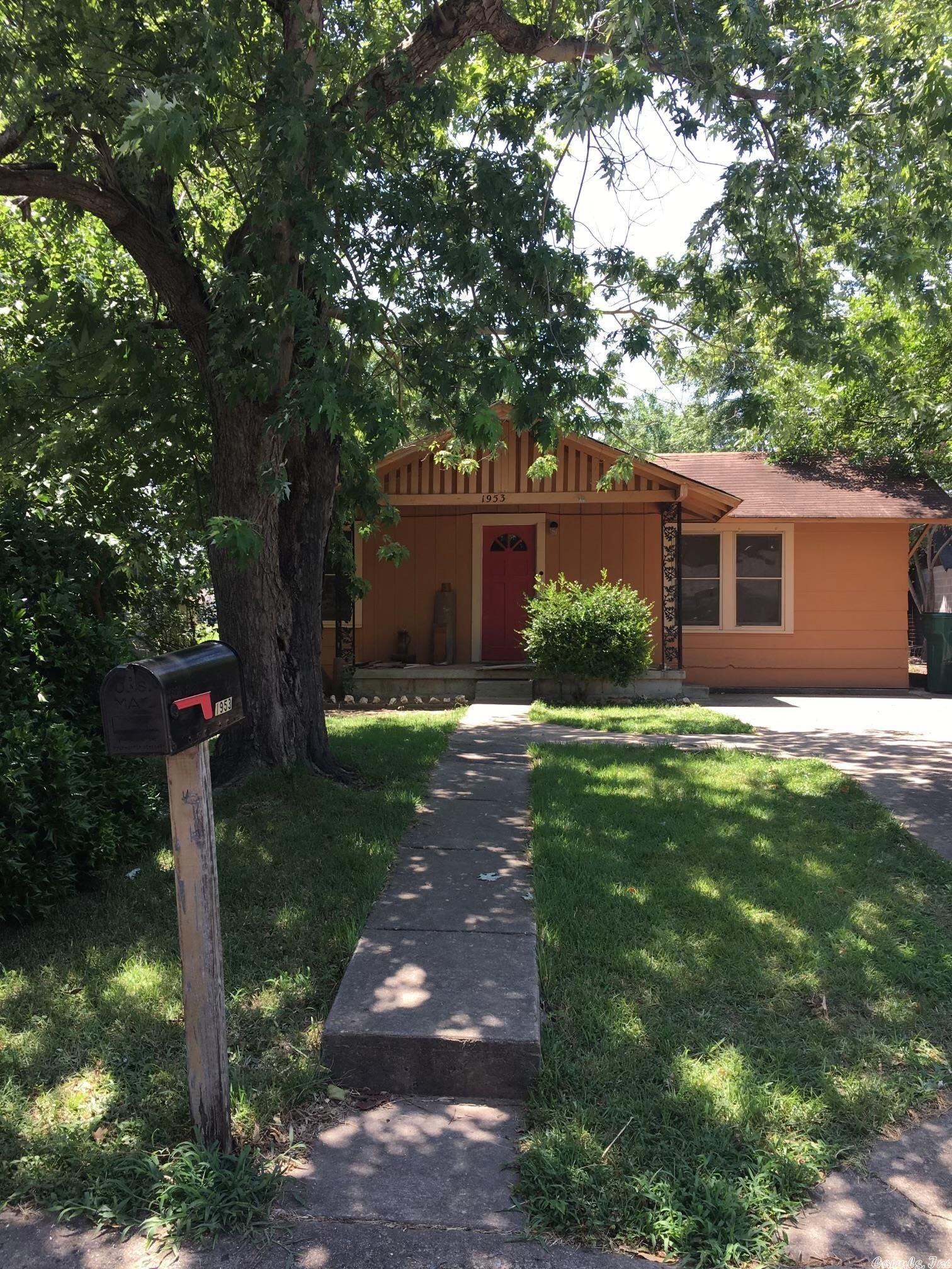 Property Photo:  1953 Torreyson Street  AR 72034 