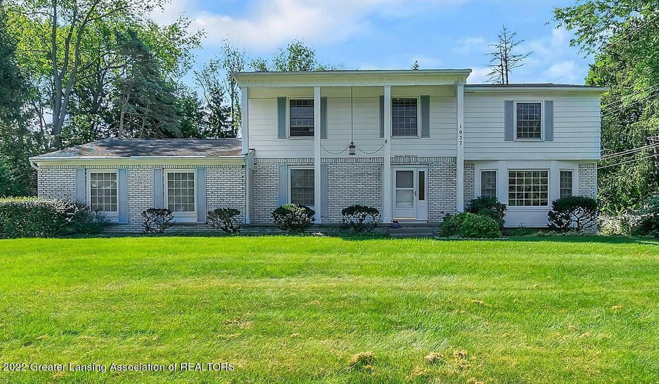 Property Photo: 1937 Navaho Trail MI 48864