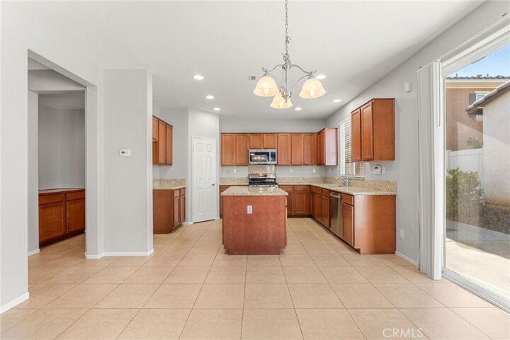 Property Photo:  40477 Amesbury Lane  CA 92591 