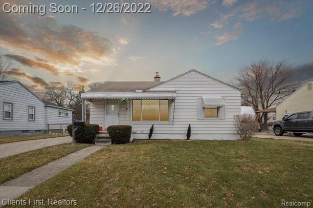 Property Photo:  28478 Sheridan Street  MI 48135 