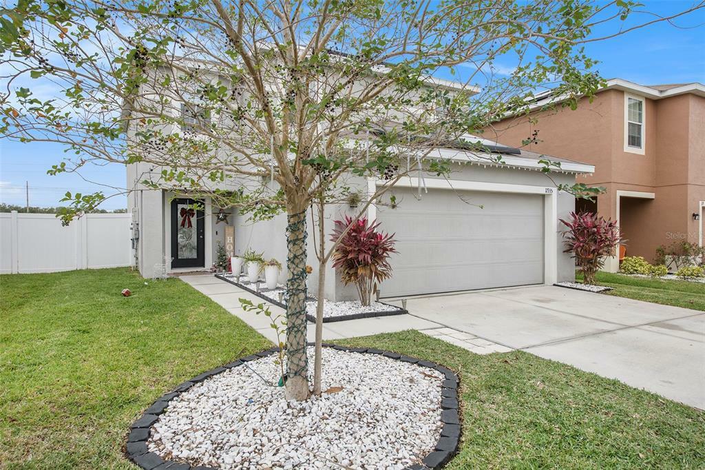 Property Photo: 11935 Grand Kempston Drive FL 33534