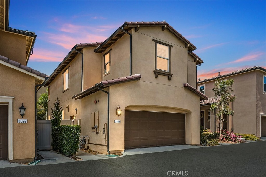 Property Photo:  2888 Villa Catalonia Court  CA 92881 