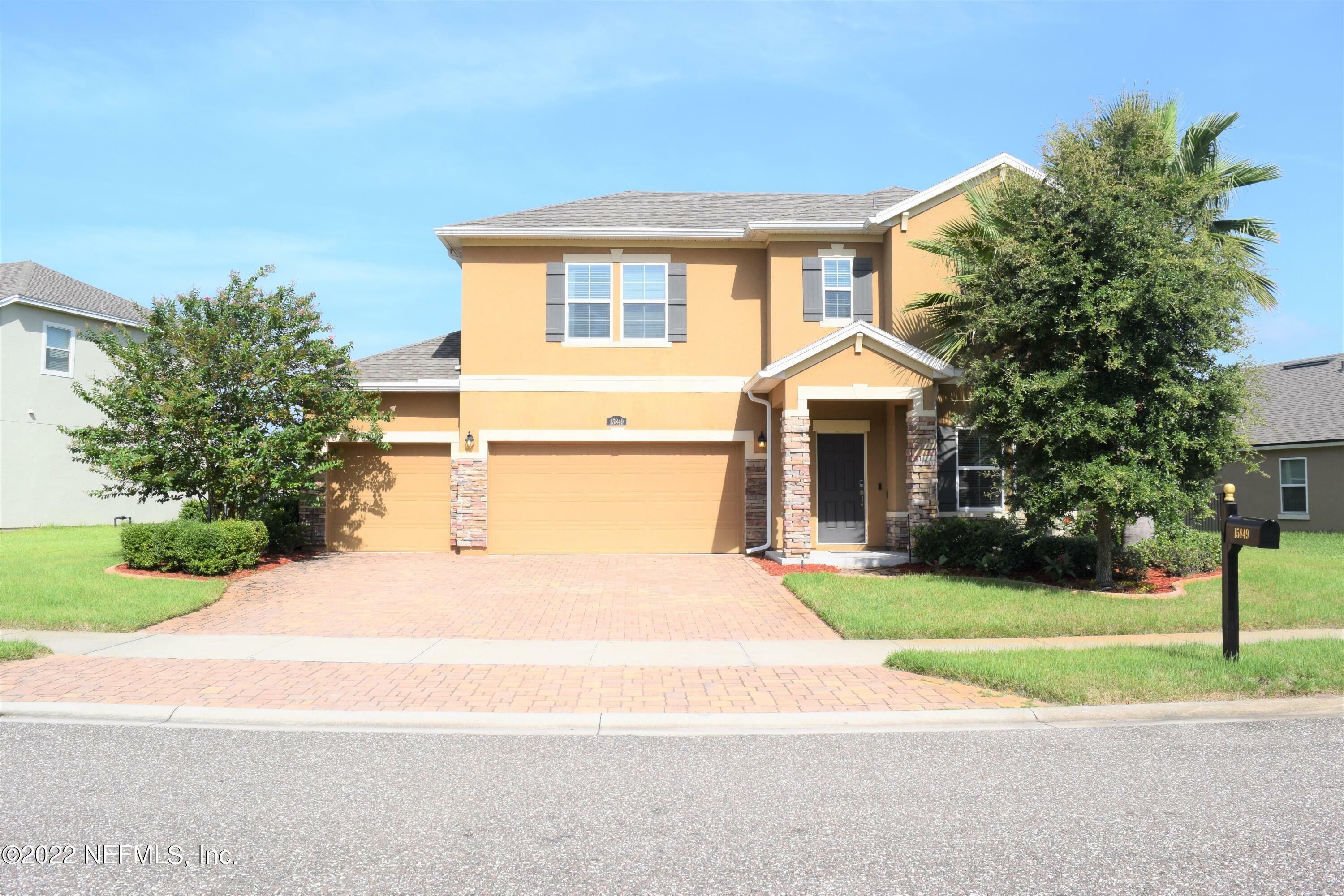 Property Photo: 15849 Tisons Bluff Road FL 32218