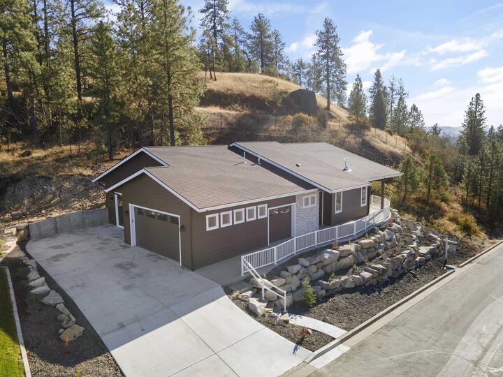 13622 N Eagle View Ln  Spokane WA 99208 photo