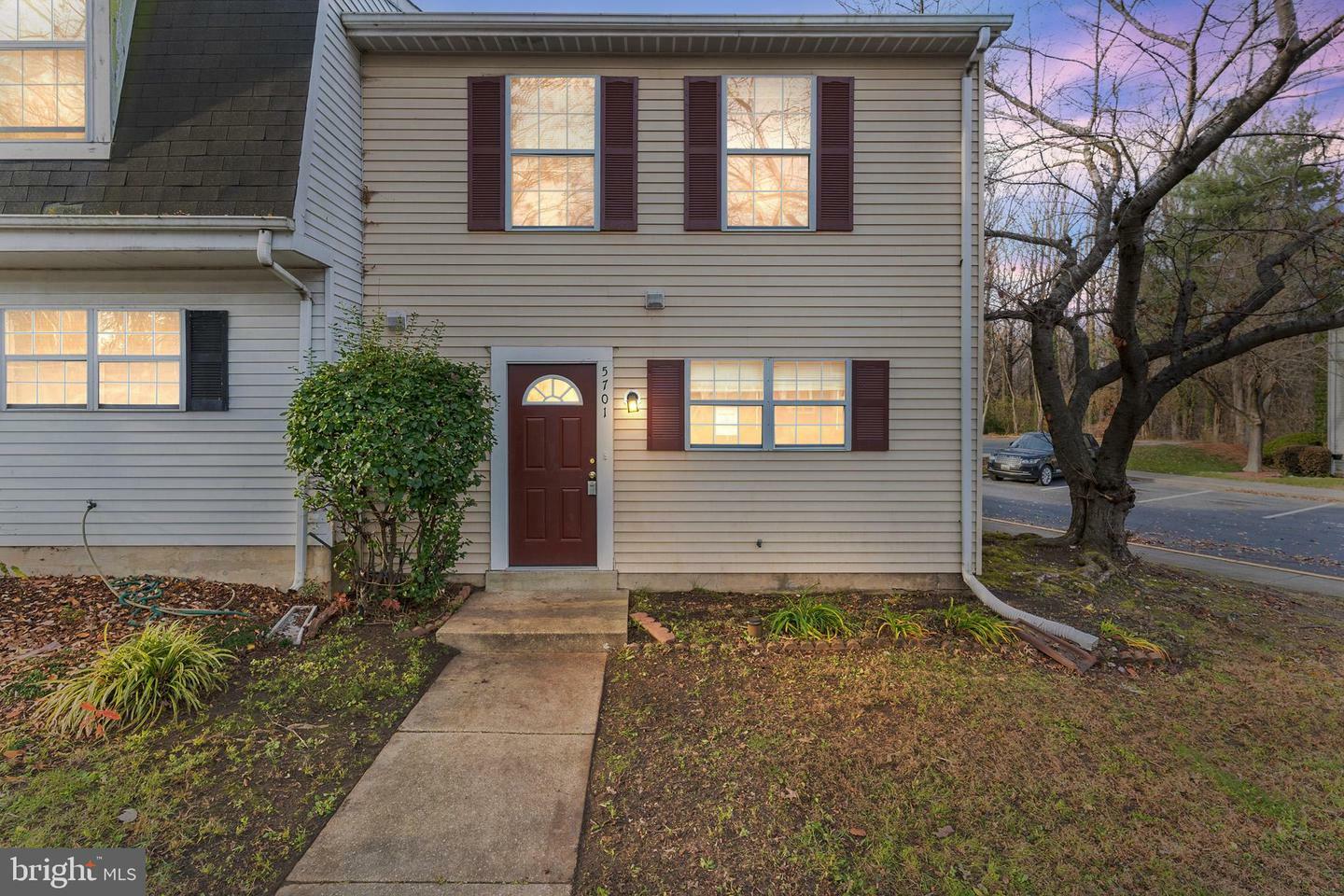 Property Photo: 5701 Falkland Place MD 20743