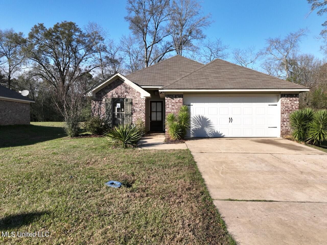 Property Photo:  221 Terry Brook Drive  MS 39170 