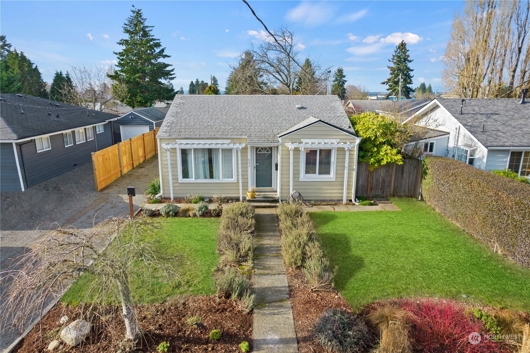 Property Photo:  632 S Rochester Street  WA 98465 