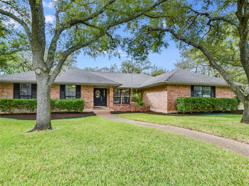 Property Photo:  7003 Cassye Cove  TX 78759 