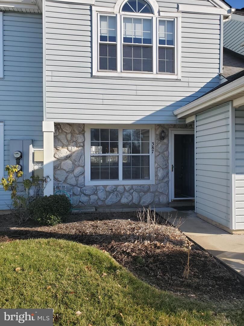 Property Photo:  387 Independence  PA 18966 