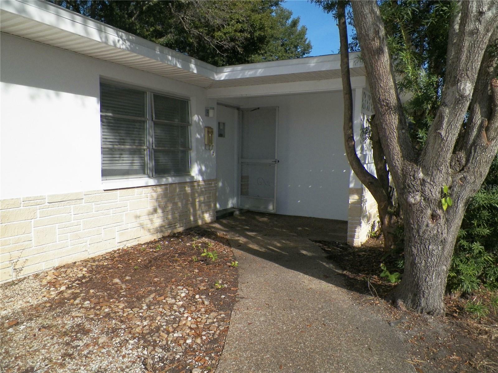 Property Photo: 4431 16th Avenue N FL 33713