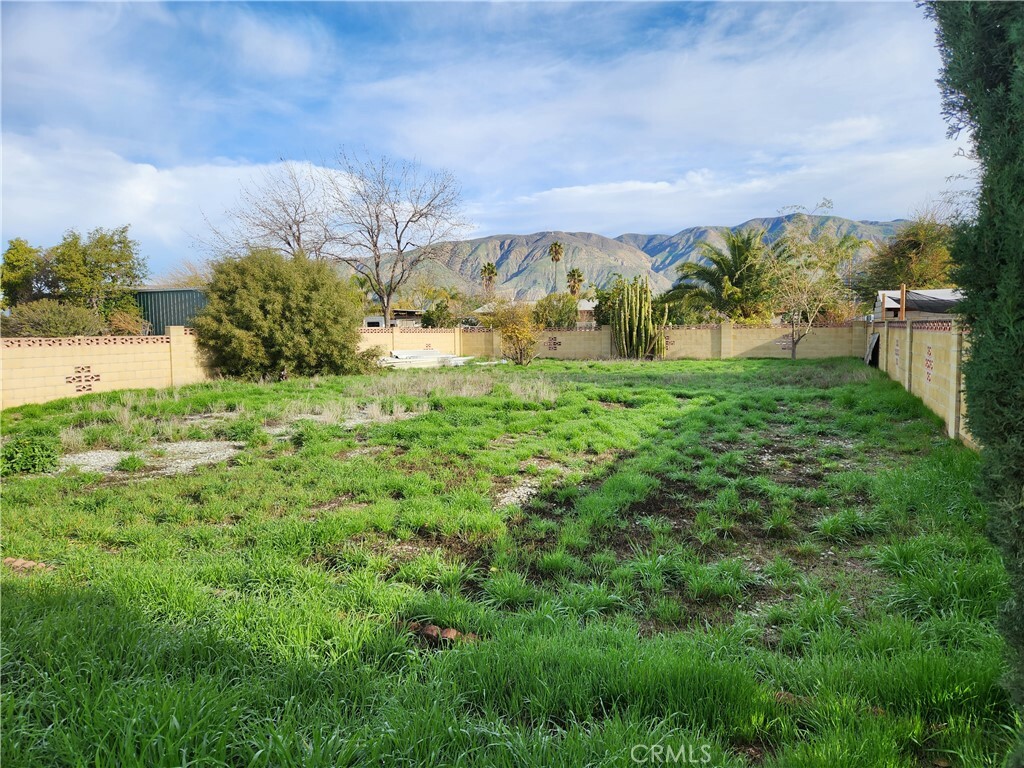 Property Photo:  279 N La Paloma Avenue  CA 92582 