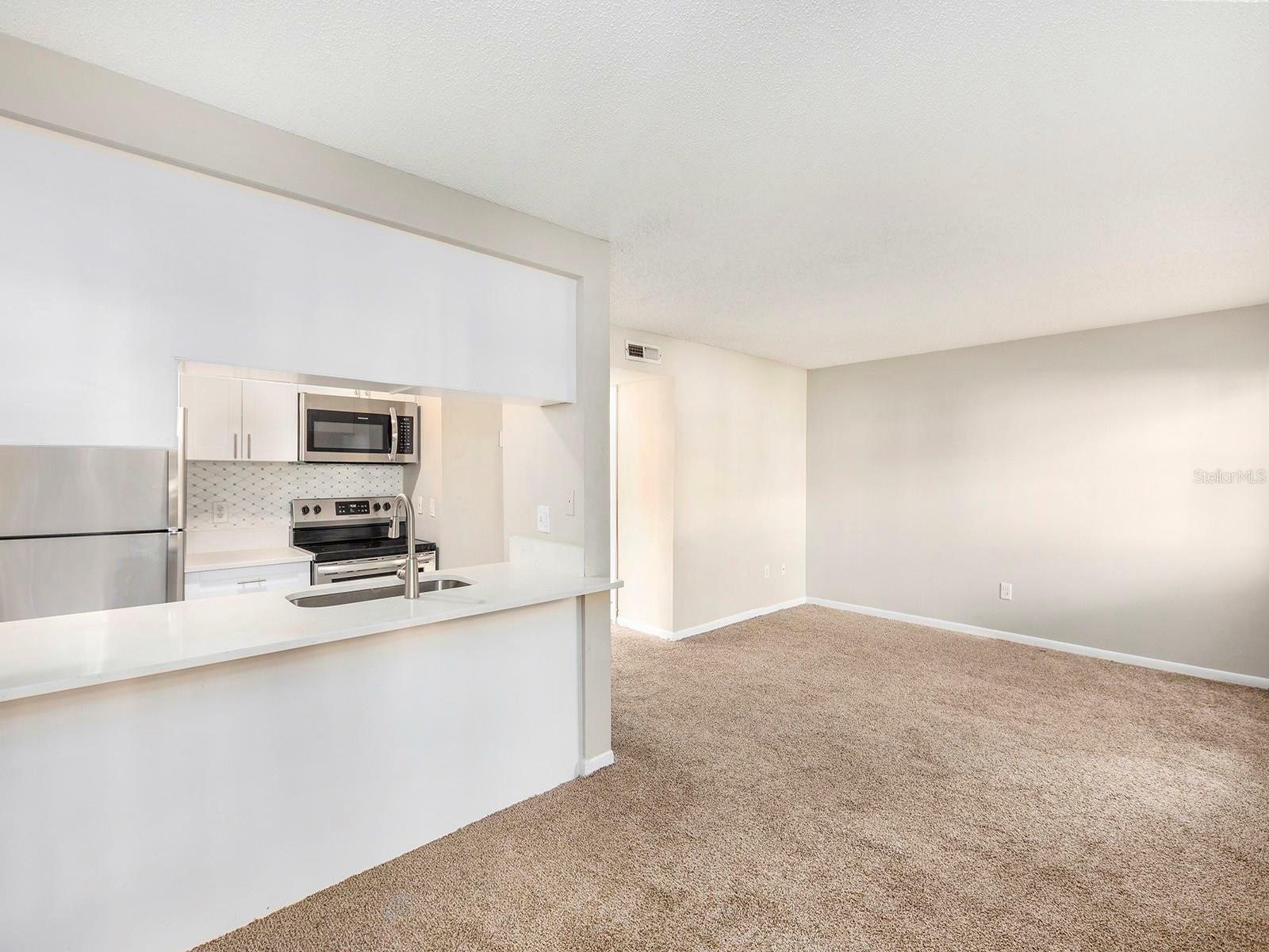 Property Photo:  527 S Lincoln Avenue A108  FL 33609 