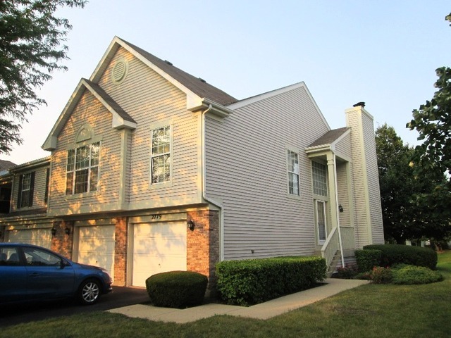 Property Photo: 2779 S Embers Lane B IL 60005