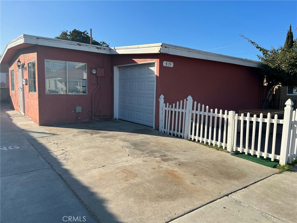 Property Photo:  419 N Olive Street  CA 92805 