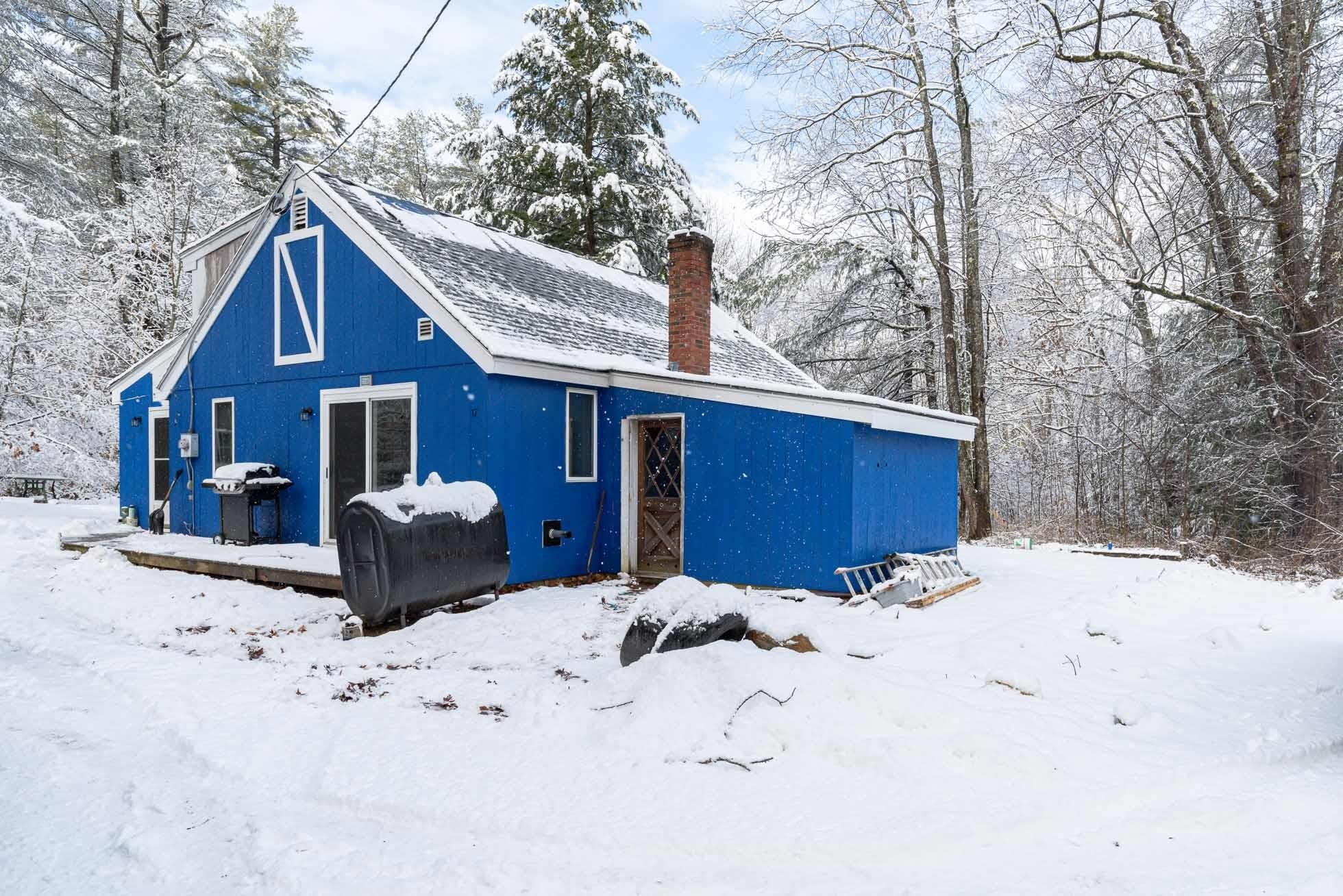 Property Photo:  17 Laurel Avenue  NH 03452 