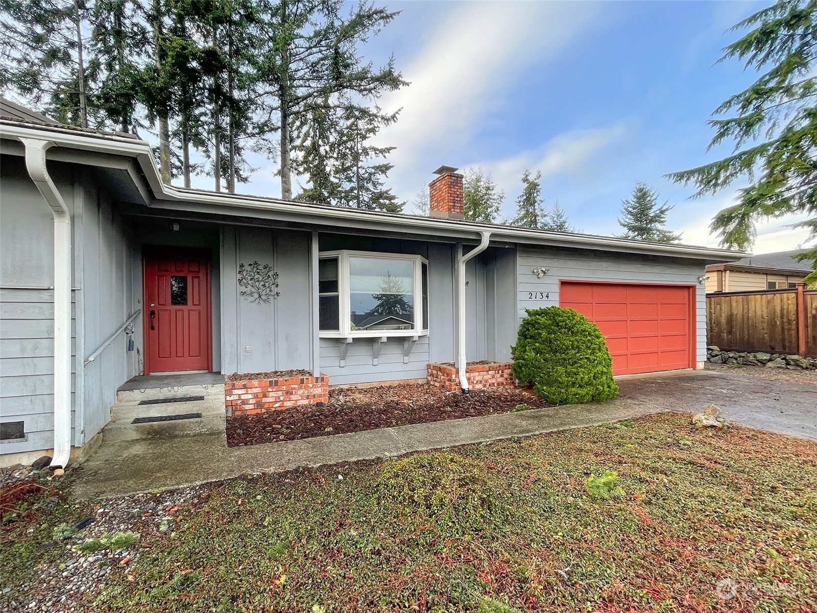 Property Photo:  2134 W 6th Street  WA 98363 