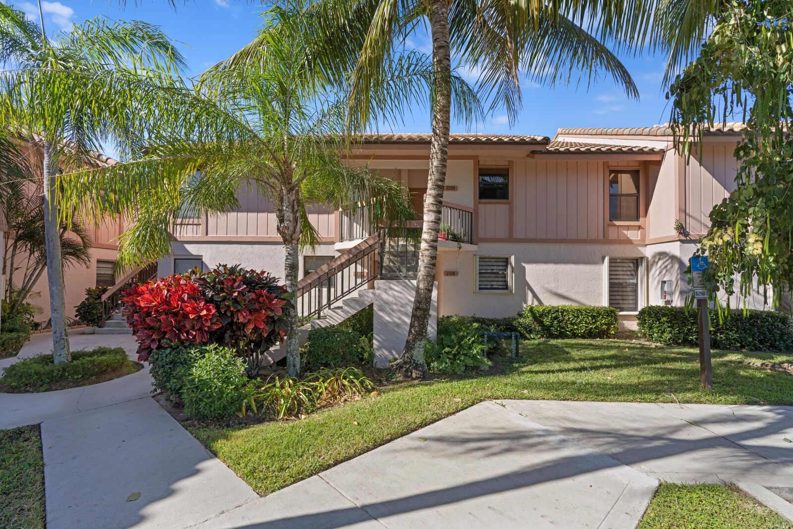 Property Photo: 3325 Jaywood Terrace 1090 FL 33431