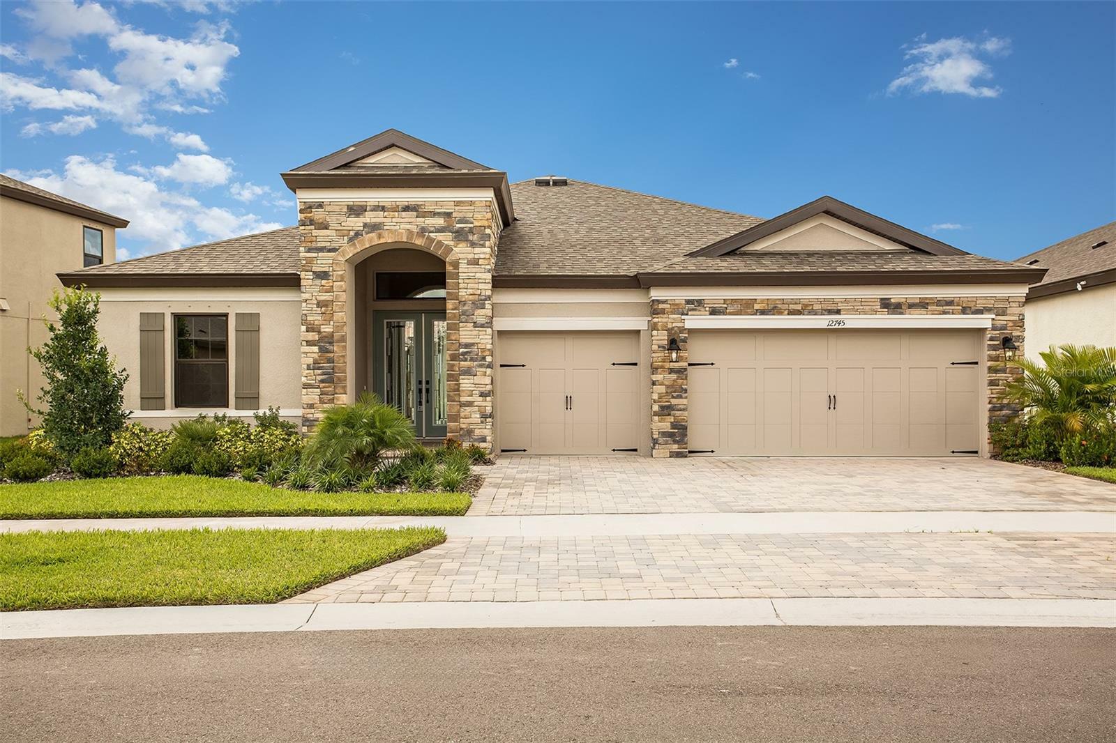 Property Photo: 12745 Fisherville Way FL 33579