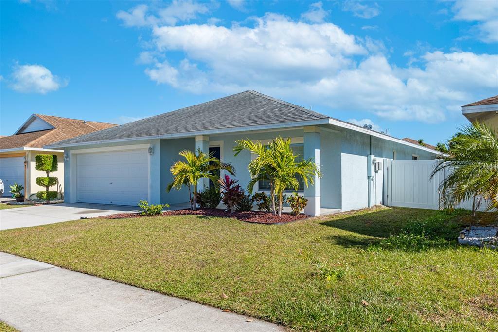 Property Photo:  1202 Humble Haven Street  FL 33570 