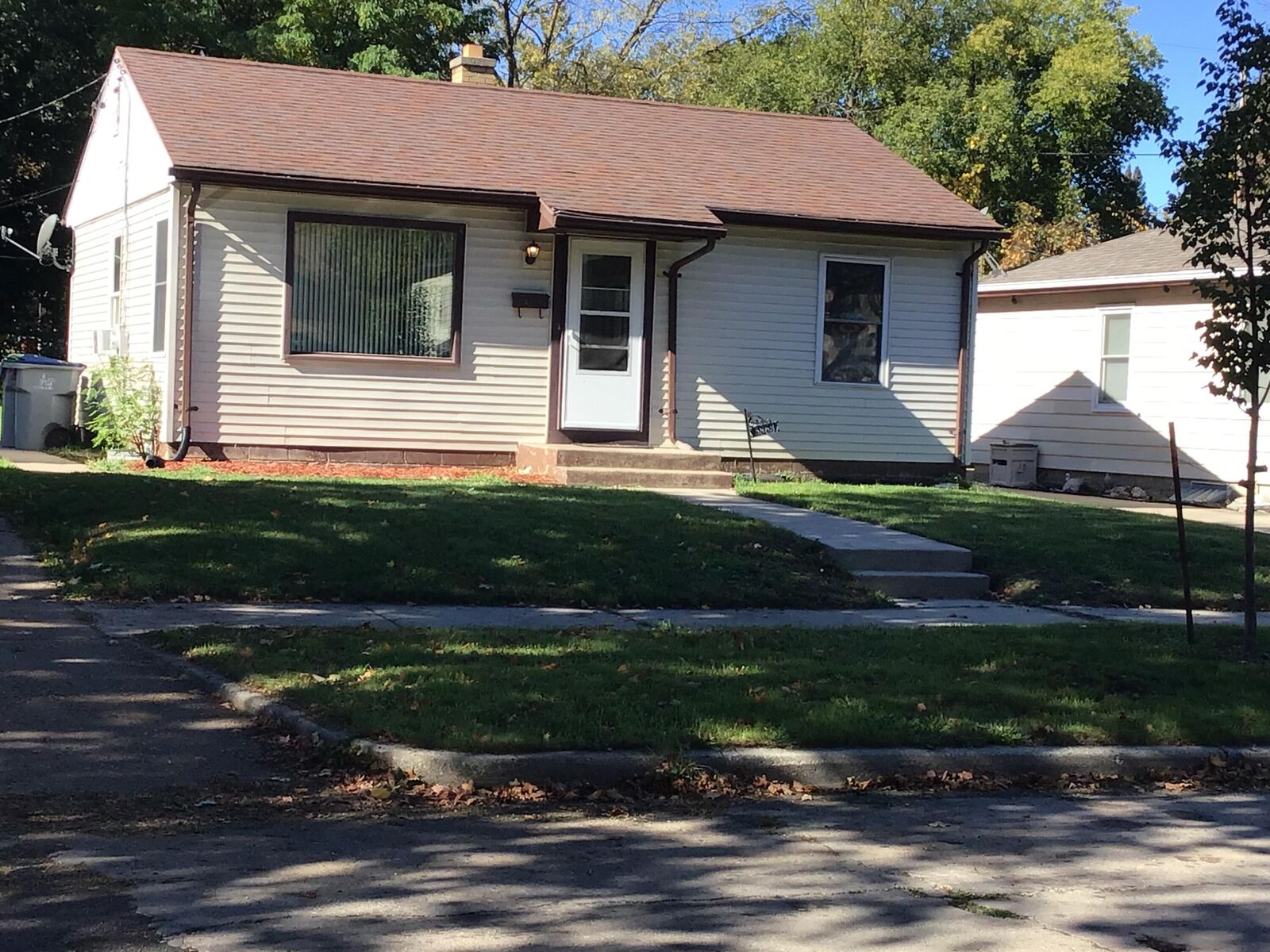 Property Photo:  5863 N 36th St  WI 53209 