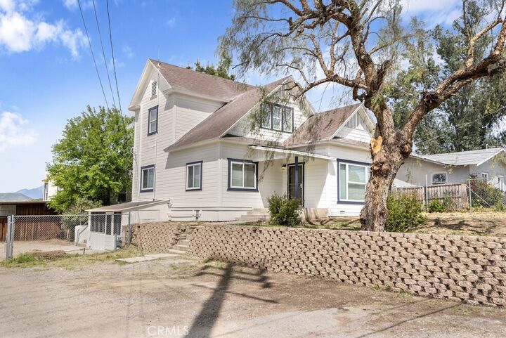 Property Photo:  1849 N Orange Street 3  CA 92501 