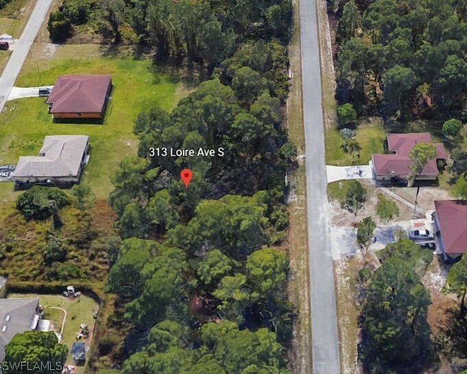 Property Photo:  313 S Loire Avenue  FL 33974 