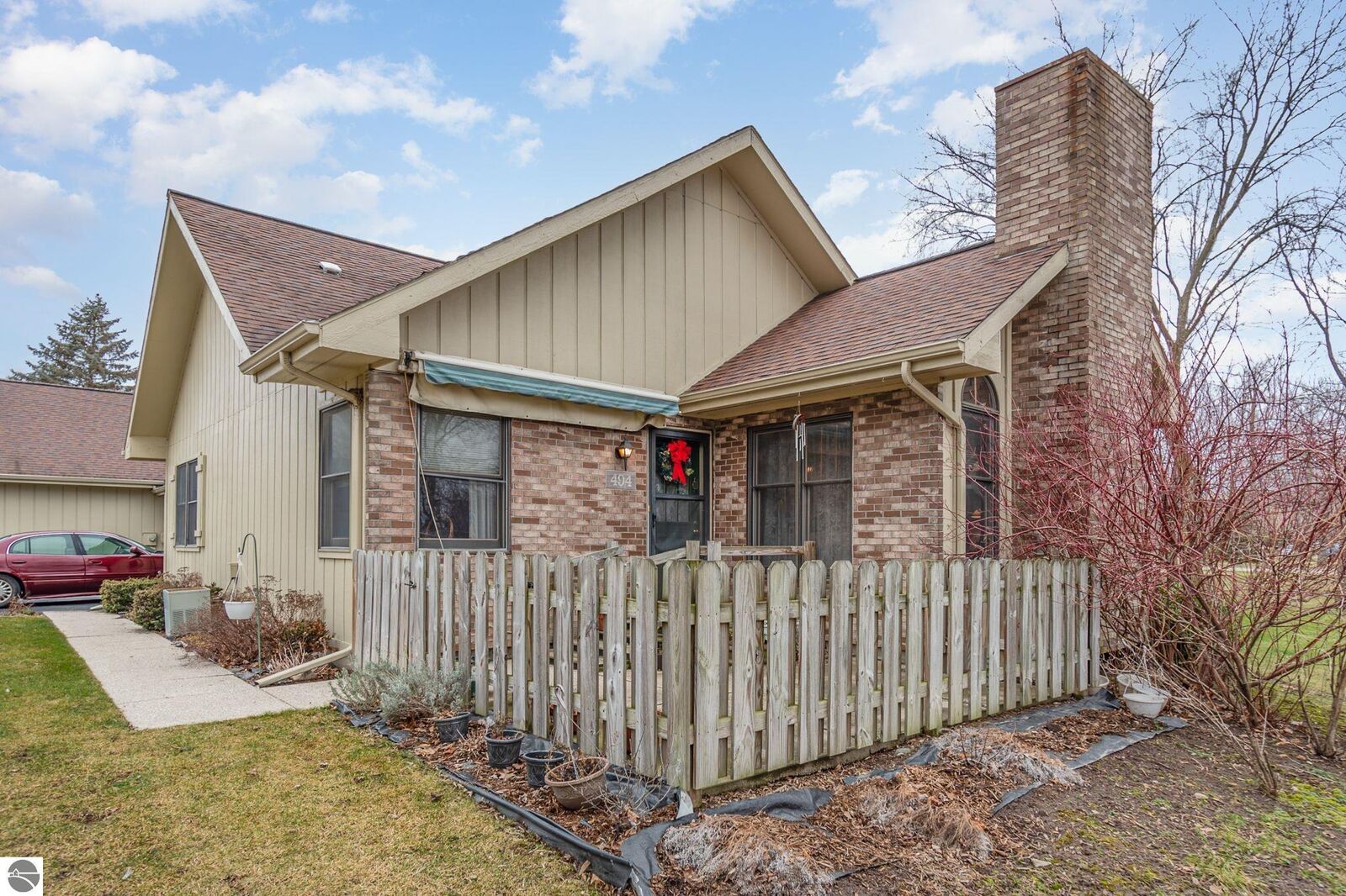 Property Photo:  494 E Warwick Pines Drive  MI 48801 