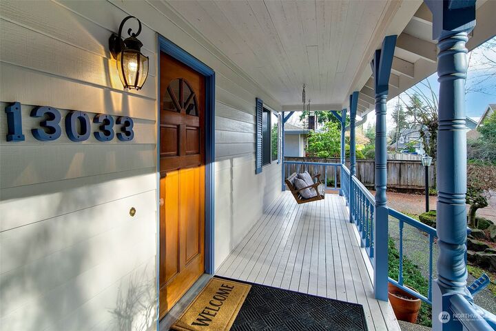 Property Photo: 13033 3rd Avenue NE WA 98125