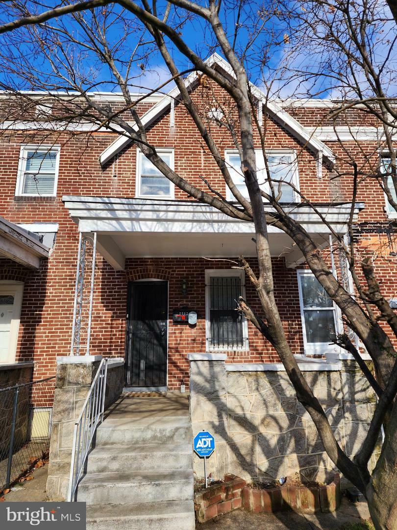 Property Photo:  3002 Spaulding Avenue  MD 21215 