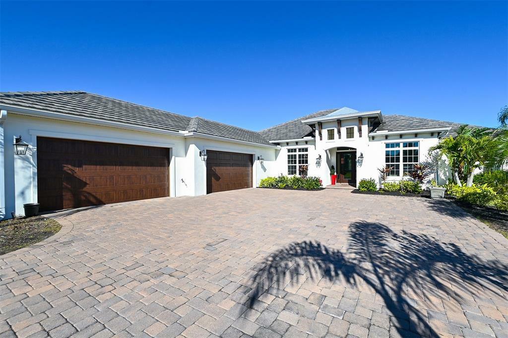 Property Photo:  6356 Foxbrook Trail  FL 34219 