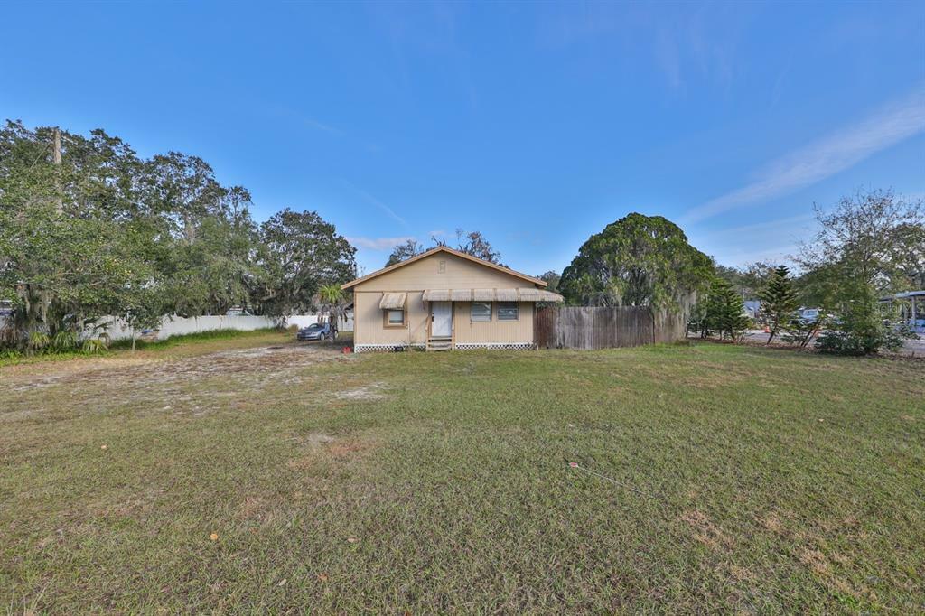 Property Photo:  5728 Durant Road  FL 33527 