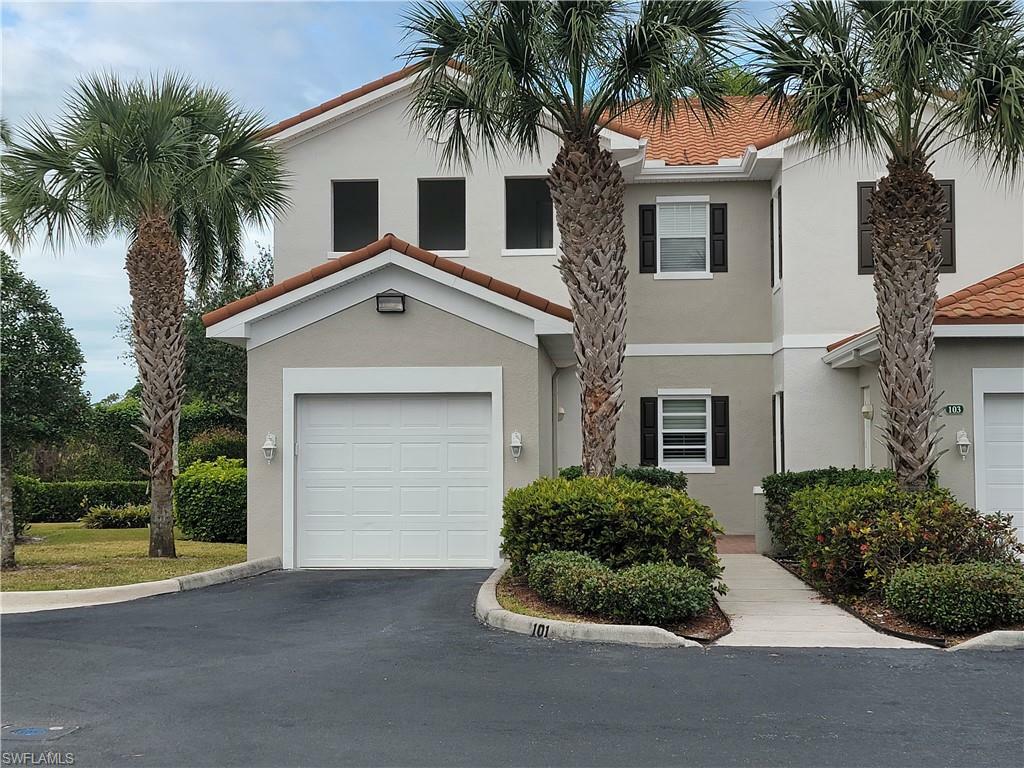 Property Photo: 1020 Peggy Cir 101 FL 34113