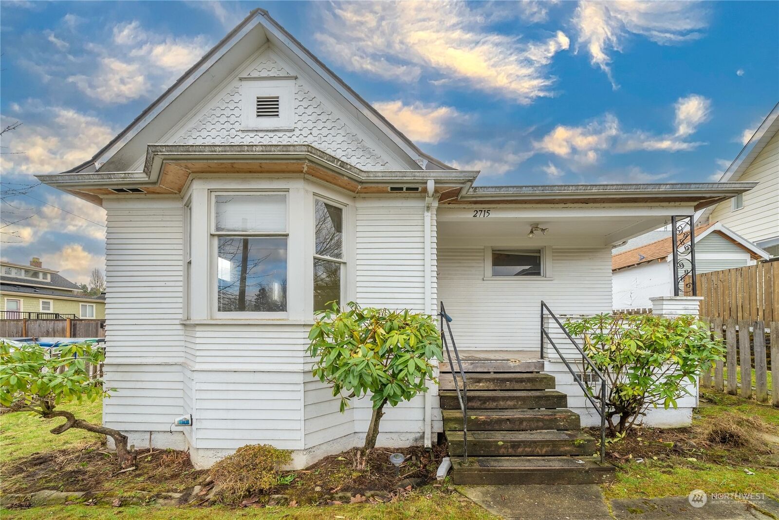 Property Photo:  2715 E Pike Street  WA 98122 