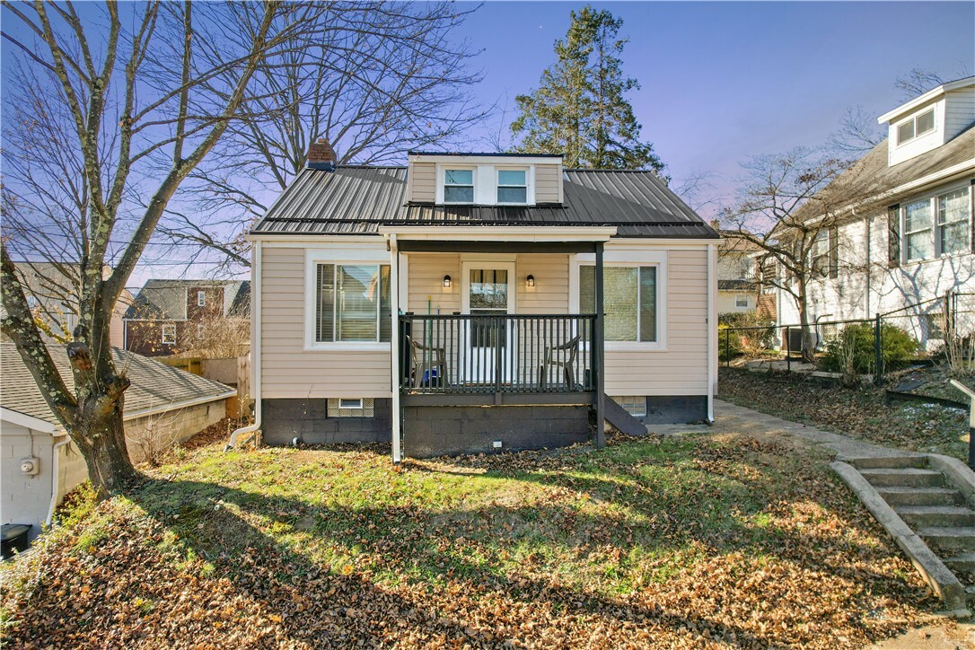 Property Photo:  428 Newkirk St  PA 15106 