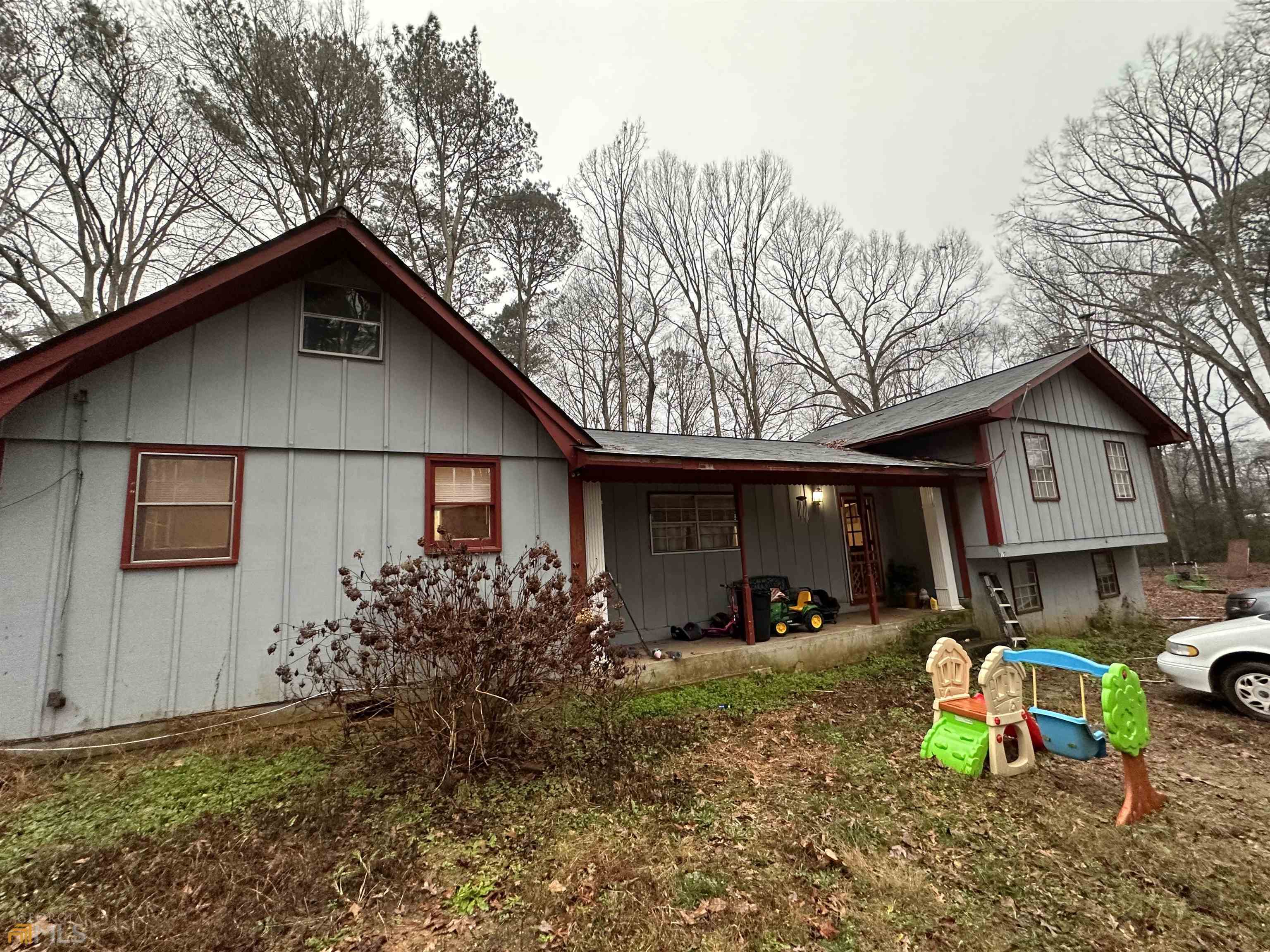 Property Photo: 815 Cowan Road SE GA 30094