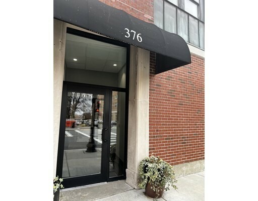 Property Photo:  376 Commercial St 2F  MA 02109 