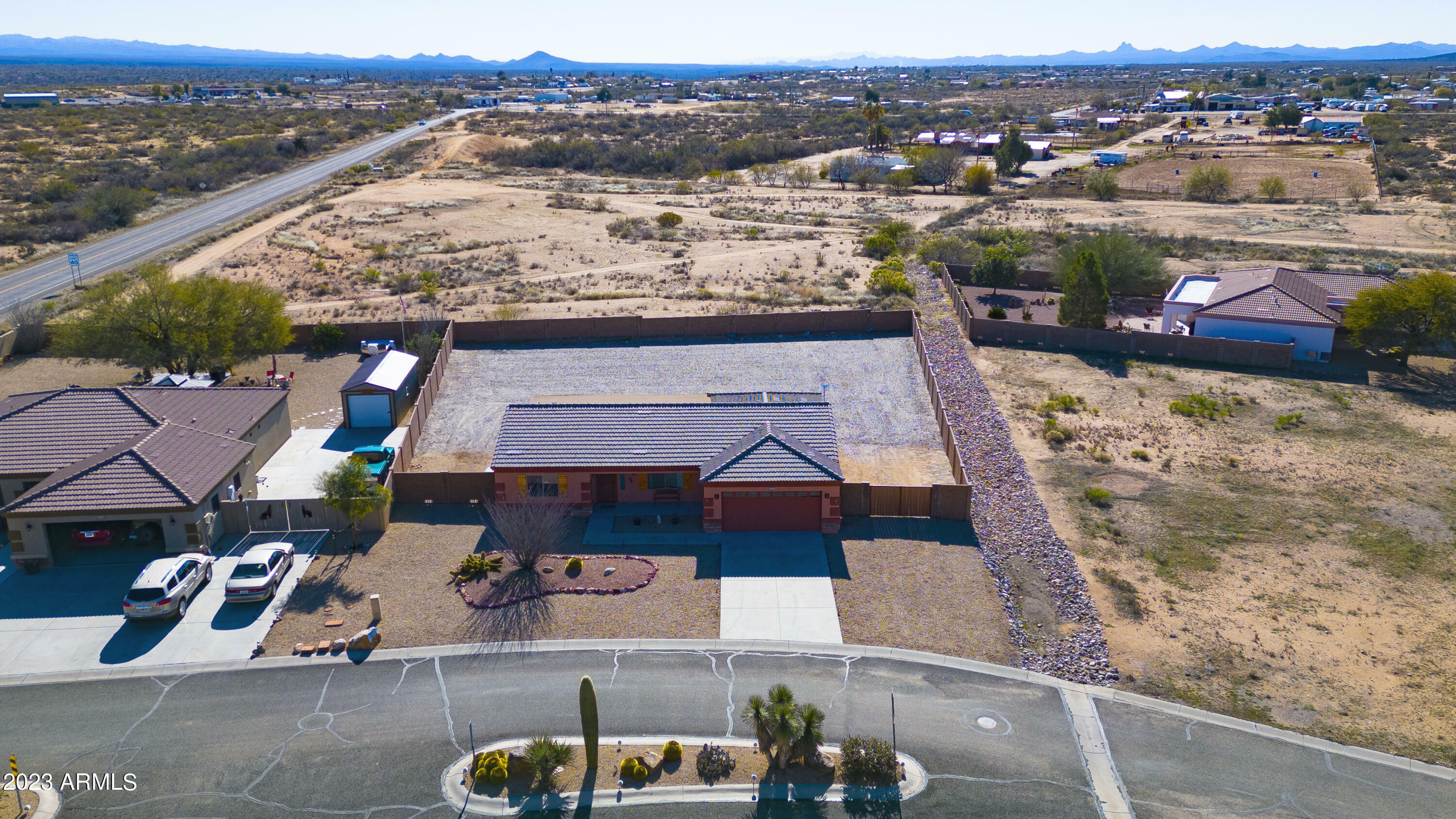 Property Photo:  22521 W Weaver Valley Drive  AZ 85332 